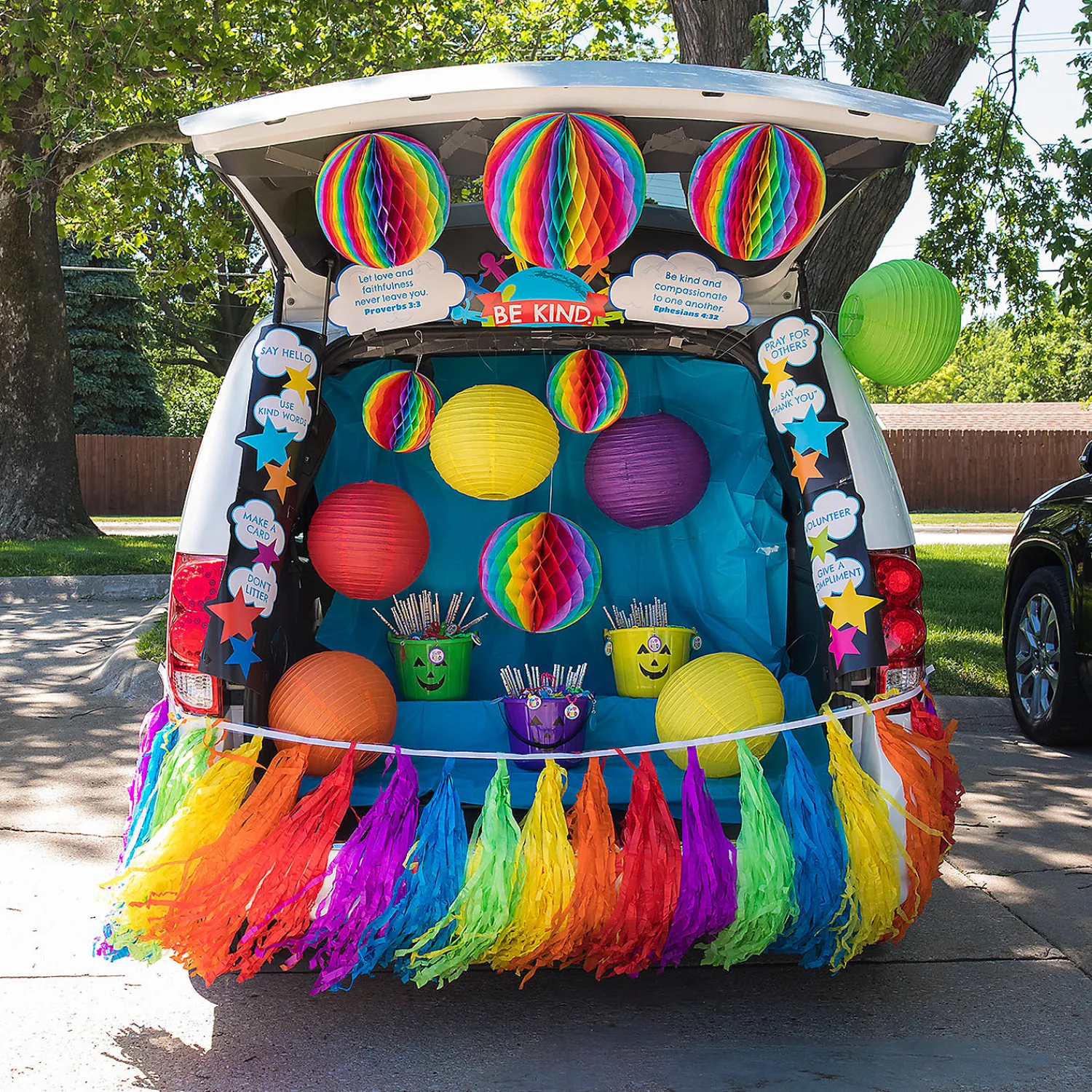 be_kind_trunkortreat_deco_0.webp Be Kind Trunk-Or-Treat Decorating Kit - 30 Pc.<Oriental Trading Sale