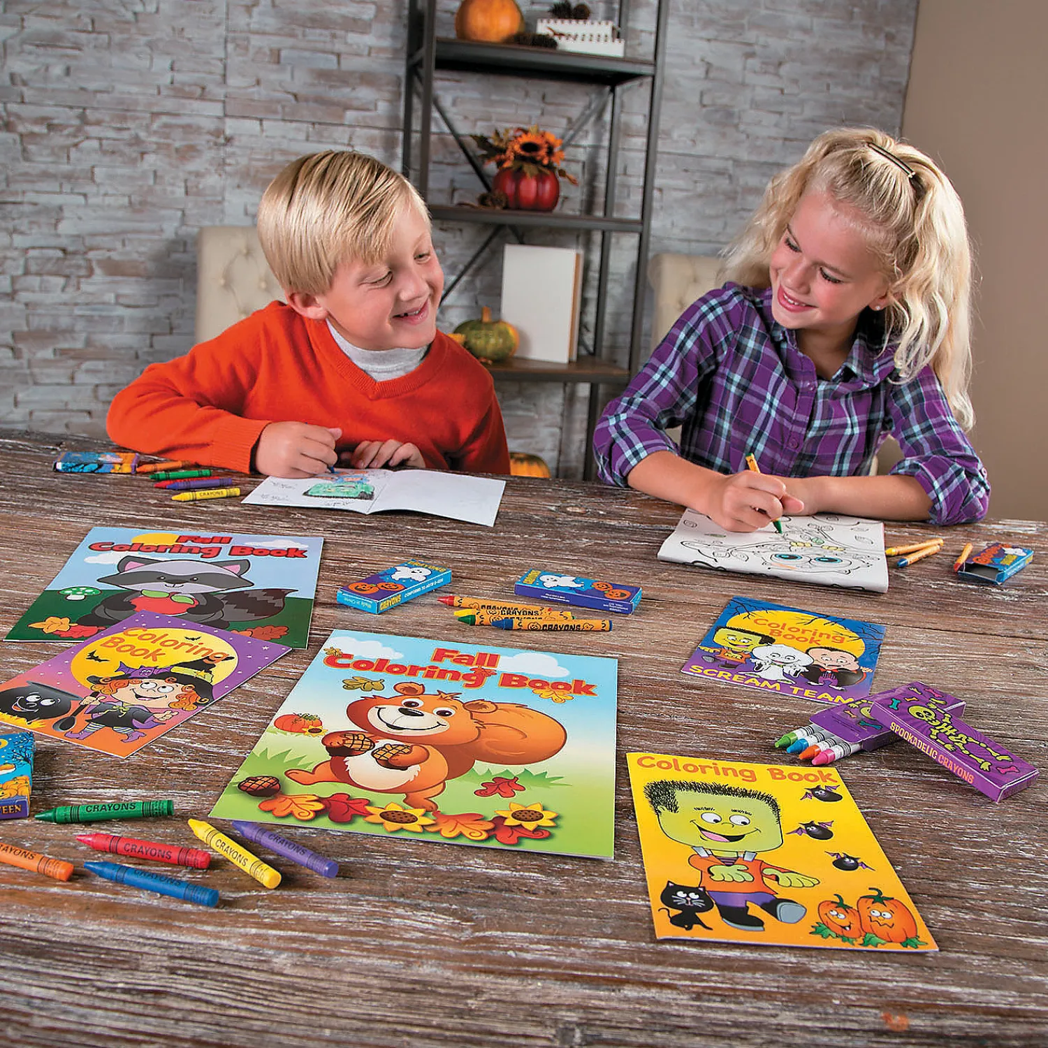 bulk__boxes_halloween_cra_1.webp Bulk 48 Boxes Halloween Crayons - 4 Colors Per Box<Oriental Trading Fashion