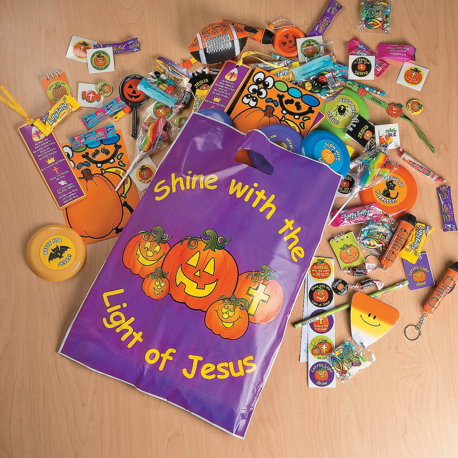 bulk__pc_trunkortreat_rel_2.webp Bulk 100 Pc. Trunk-Or-Treat Religious Halloween Assortment<Oriental Trading Store