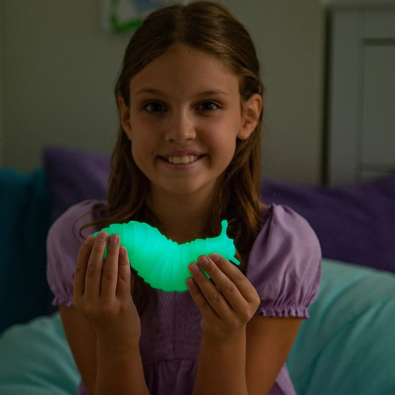 glowinthedark_fidget_slug_2.webp Oriental Trading Fidget Toys & Spinners*Glow-In-The-Dark Fidget Slug
