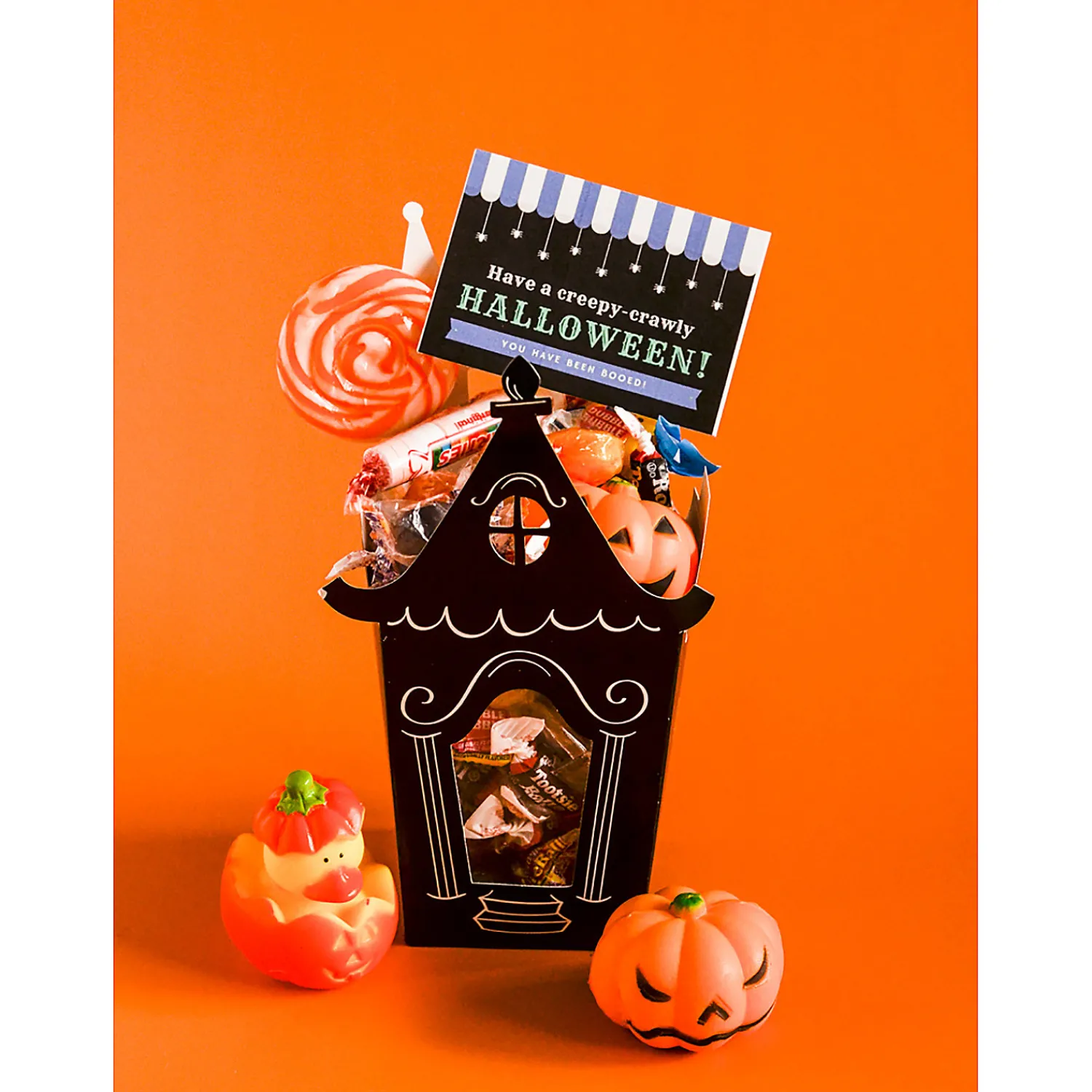 halloween_haunted_house_p_2.webp Halloween Haunted House Popcorn Boxes - 12 Pc.<Oriental Trading Best Sale