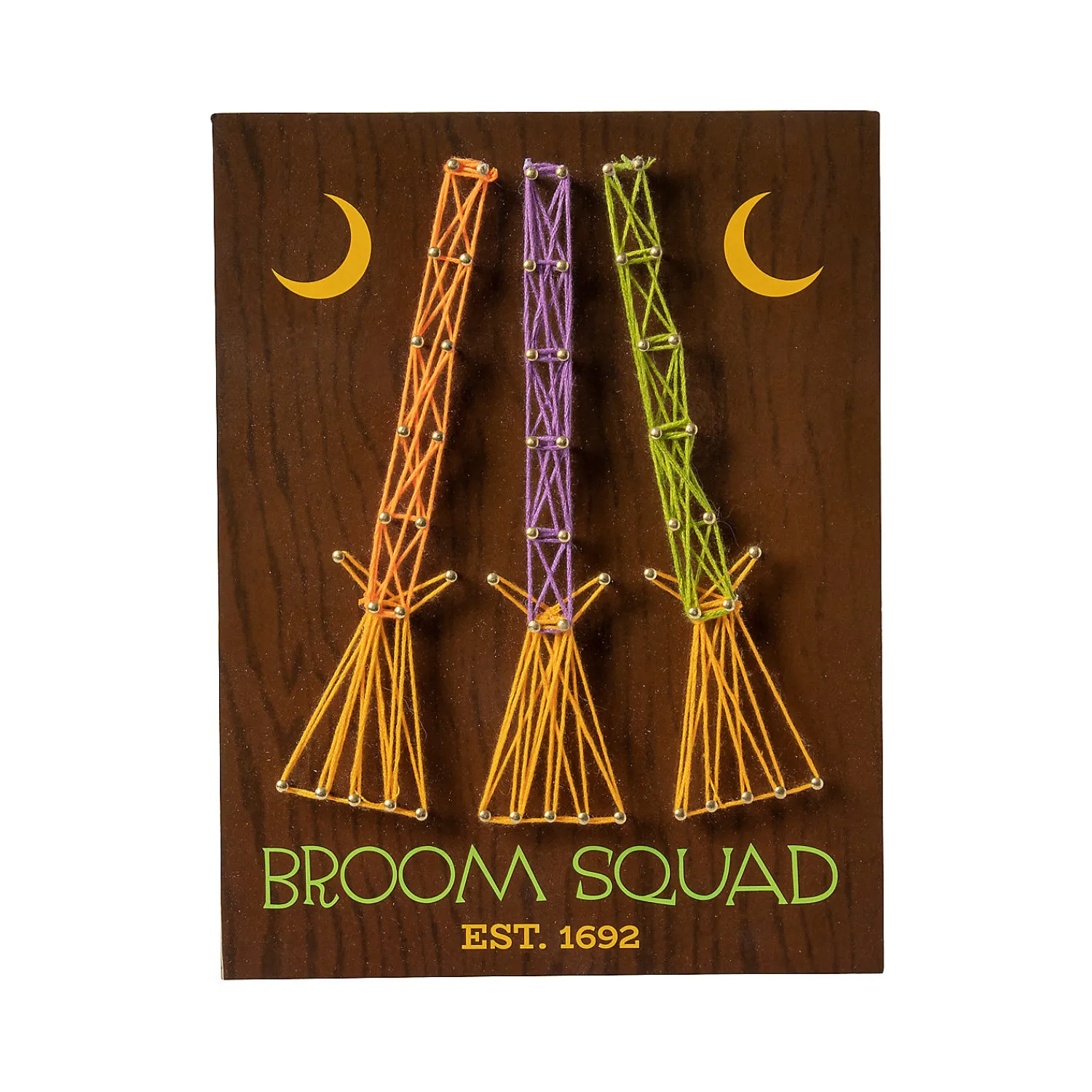 halloween_witchs_broom_st_0.webp Halloween Witch's Broom String Art Sign<Oriental Trading Sale