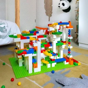 Oriental Trading Play Sets*Hubelino Mega Building Box - 585 Pieces (Made In Germany)