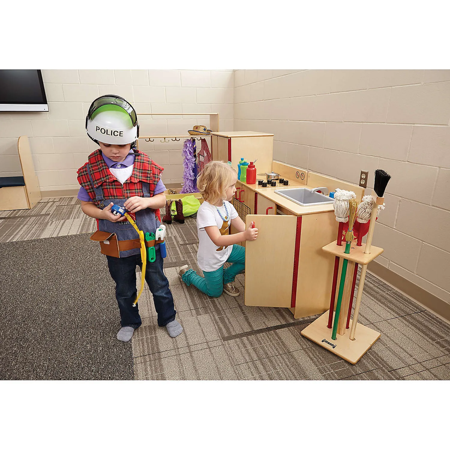 jonticraft_housecleaning__2.webp Oriental Trading Play Sets*Jonti-Craft Housecleaning Set-N-Rack