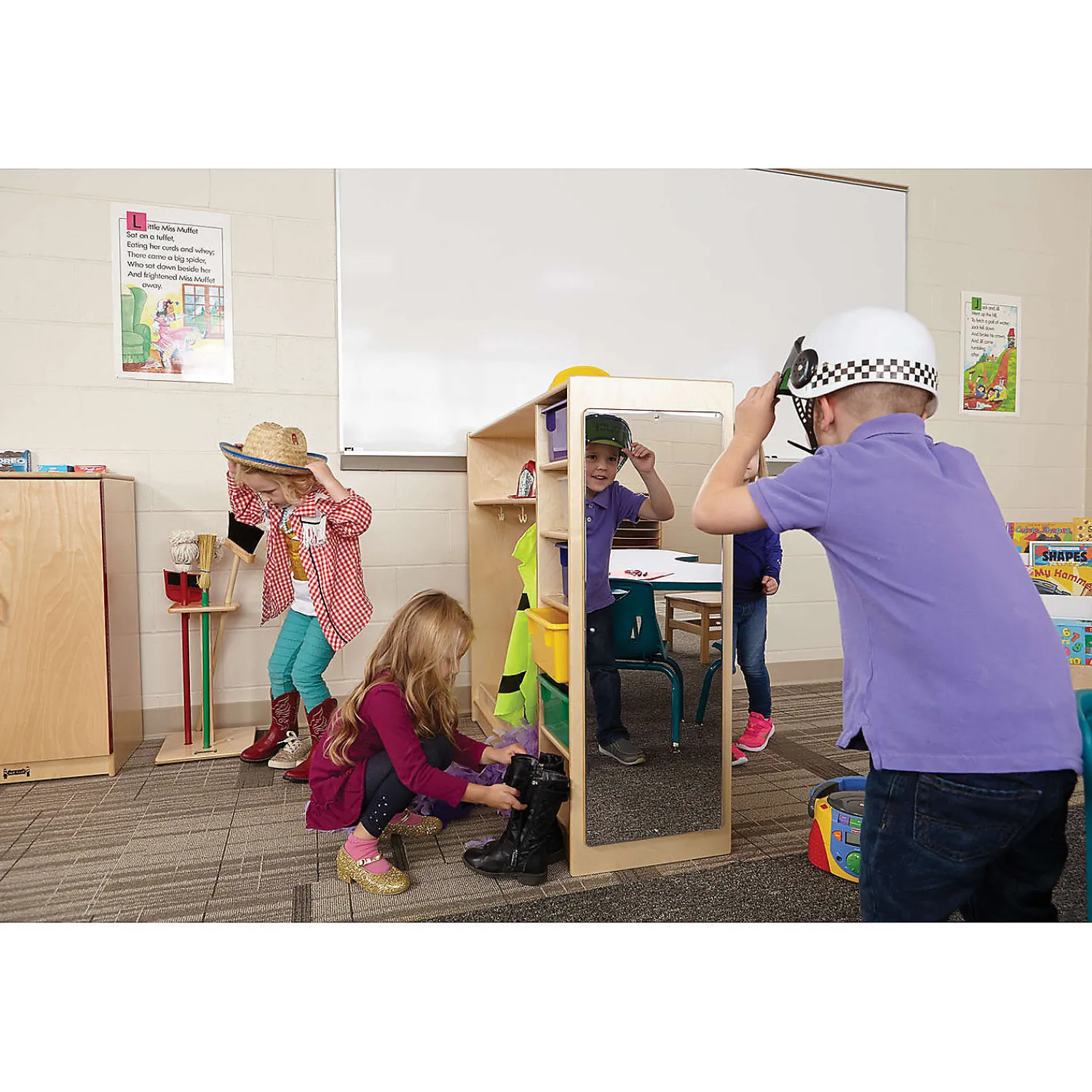 jonticraft_housecleaning__3.webp Oriental Trading Play Sets*Jonti-Craft Housecleaning Set-N-Rack