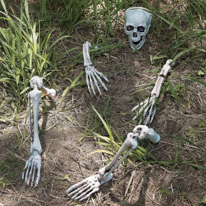 Life-Size Skeleton Yard Halloween Decoration<Oriental Trading Cheap