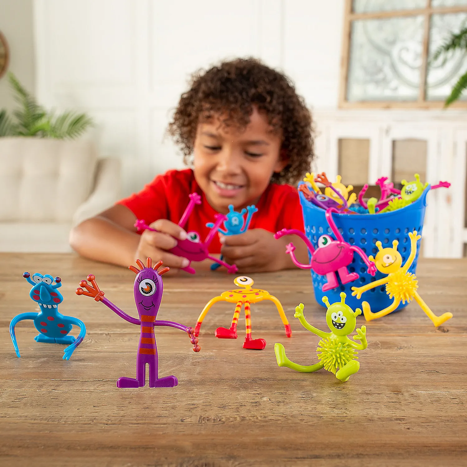 monster_porcupine_bendabl_1.webp Oriental Trading Character Toys*Monster Porcupine Bendables - 24 Pc.