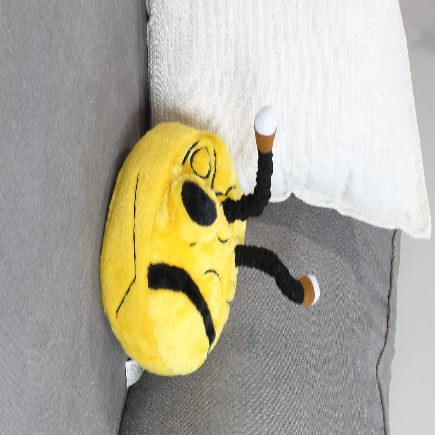 toy_vault_farscape_drd_pl_2.webp Oriental Trading Character Toys*Toy Vault Farscape Drd Plush Robot Stuffed Figure, Yellow 20Th Anniversary Edition, 10+ Inches Tall